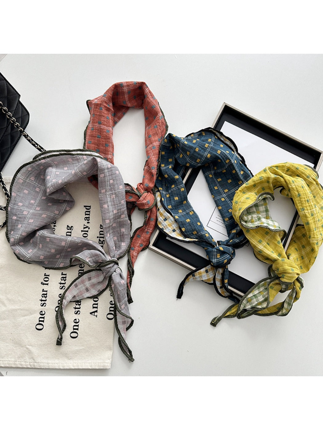 Scarvii - Plaid Diamond Pattern Scarf Headband