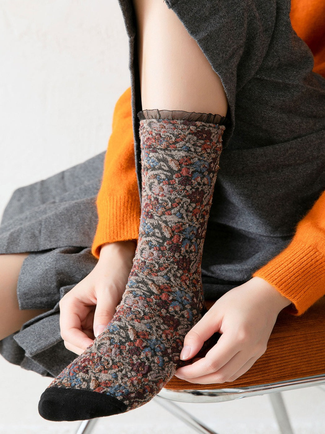 Rufia - Floral Cluster Pattern Crew Socks