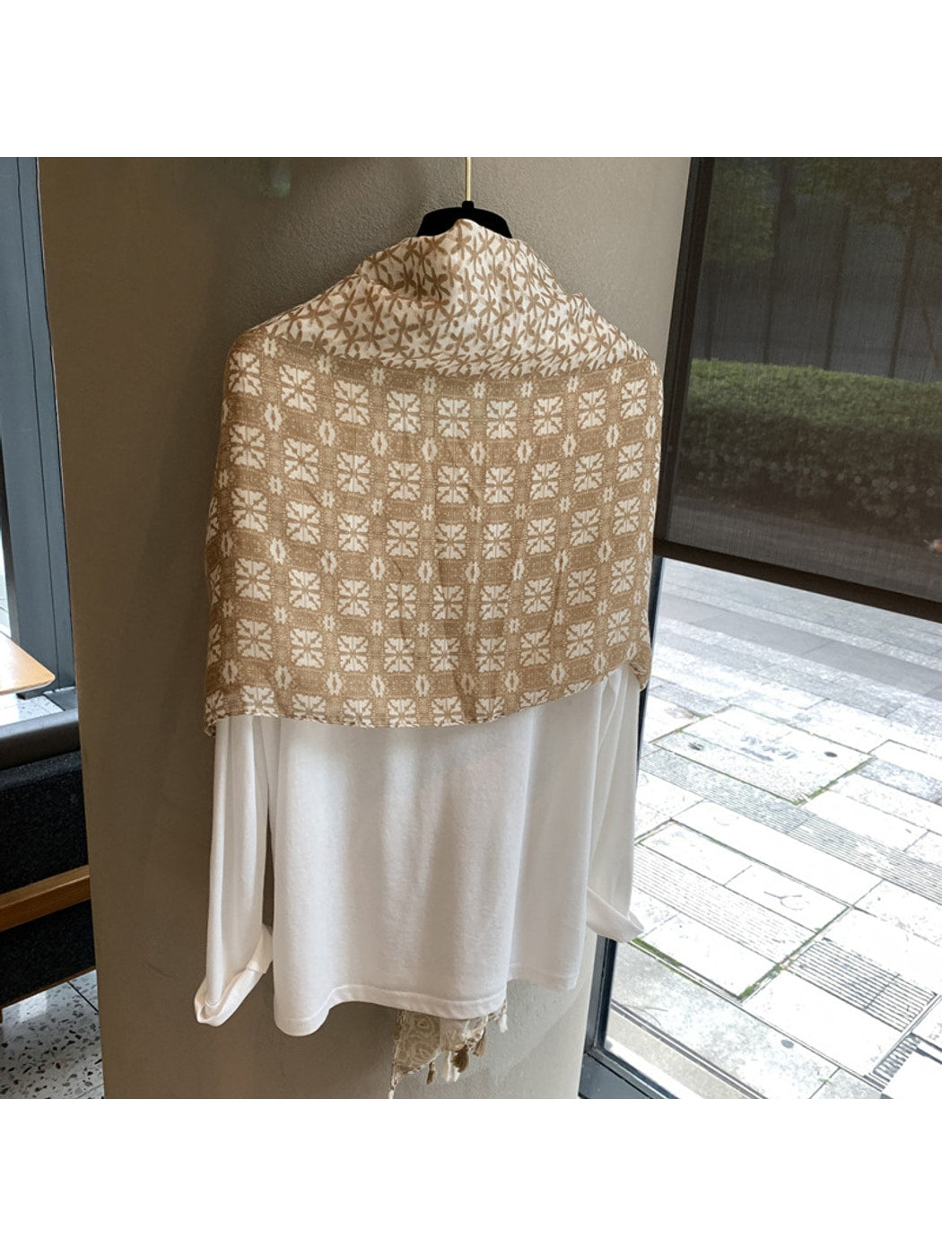 Scarvii - Printed Tassel Trim Shawl Scarf