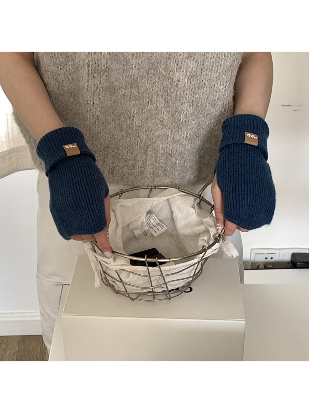 Gloving - Folded Cuff Fingerless Gloves