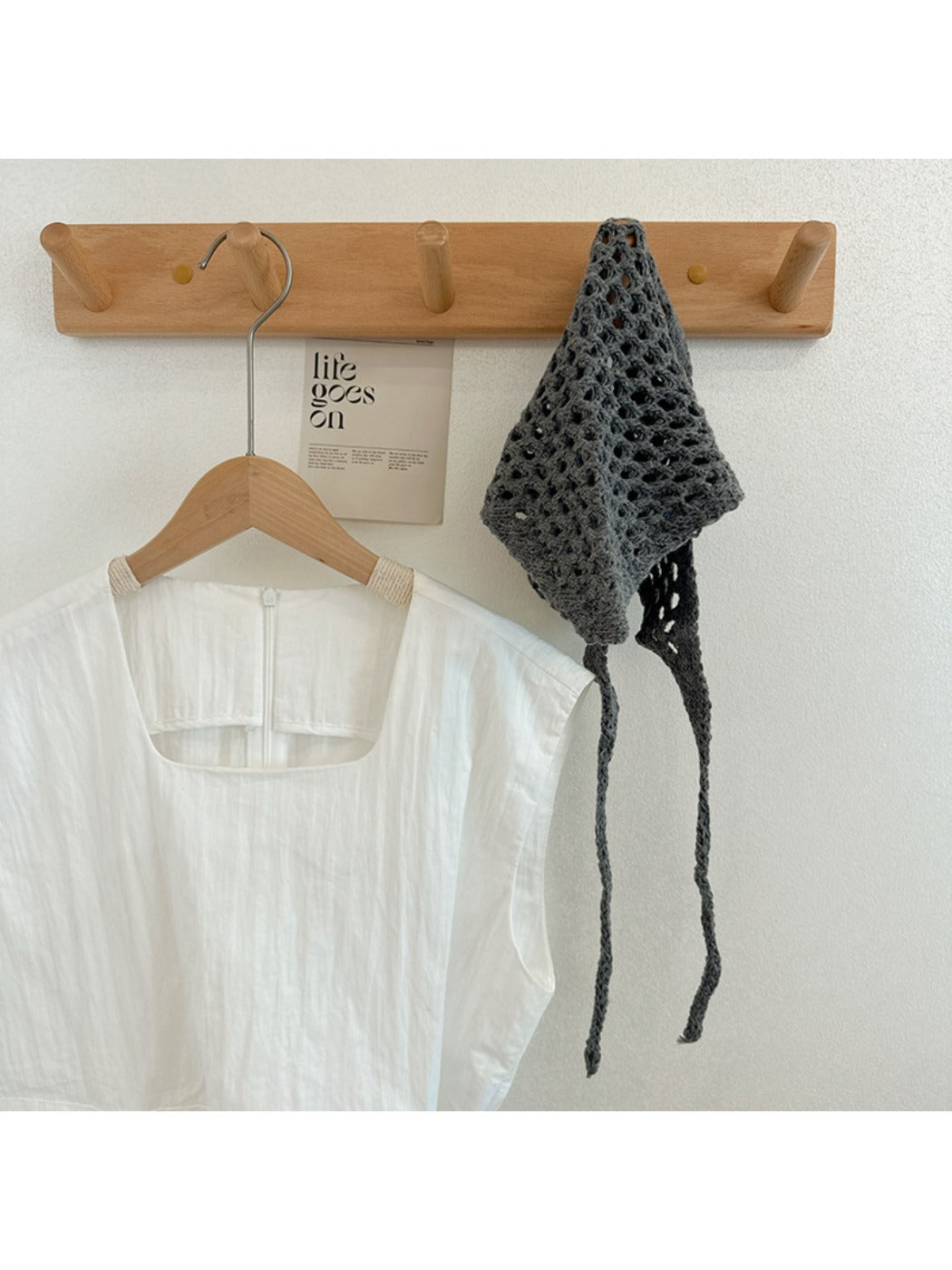 Scarvii - Vintage Knitted Triangle Scarf with Openwork Pattern