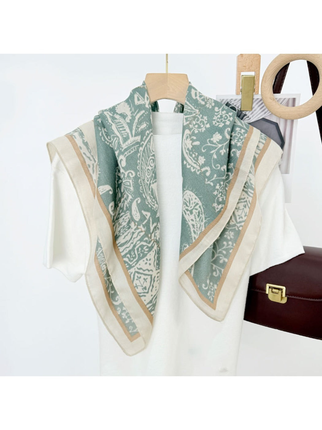 Scarvii - Vintage Paisley Square Scarf for Women