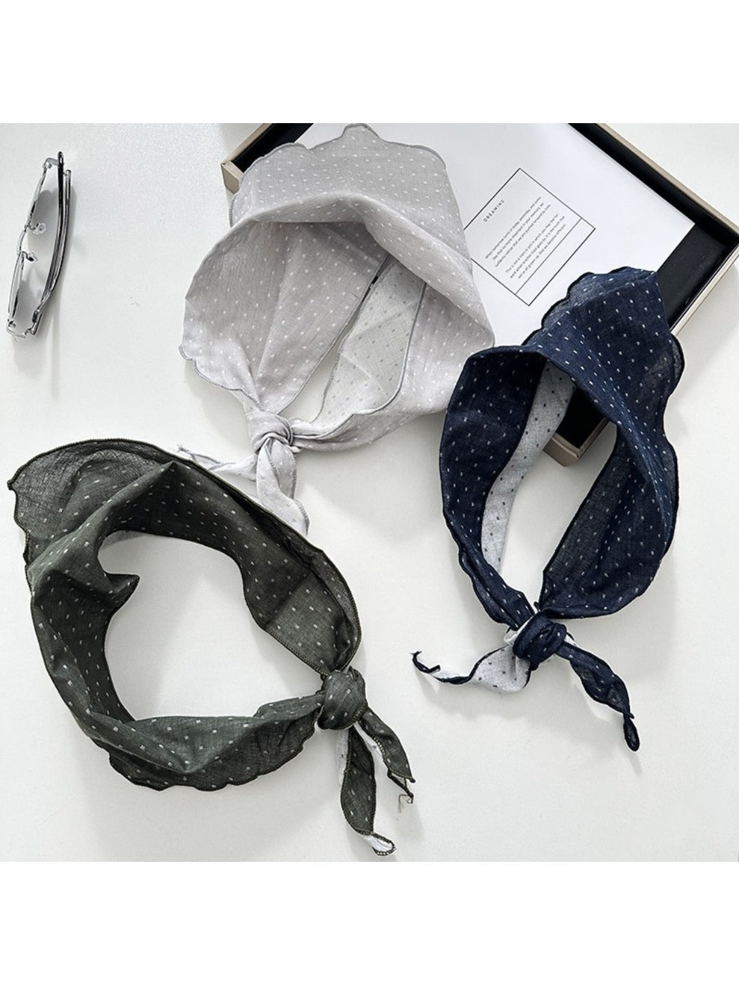 Scarvii - Polka Dots Double-sided Triangle Scarf