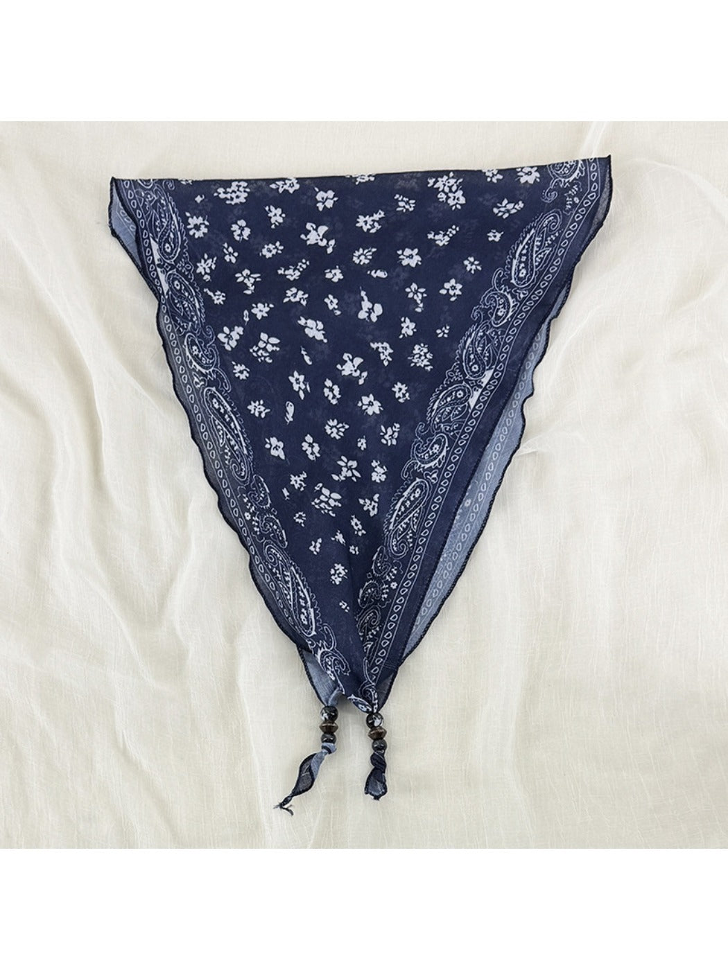 Scarvii - Vintage-inspired Diamond-cut Headscarf with Floral patterns