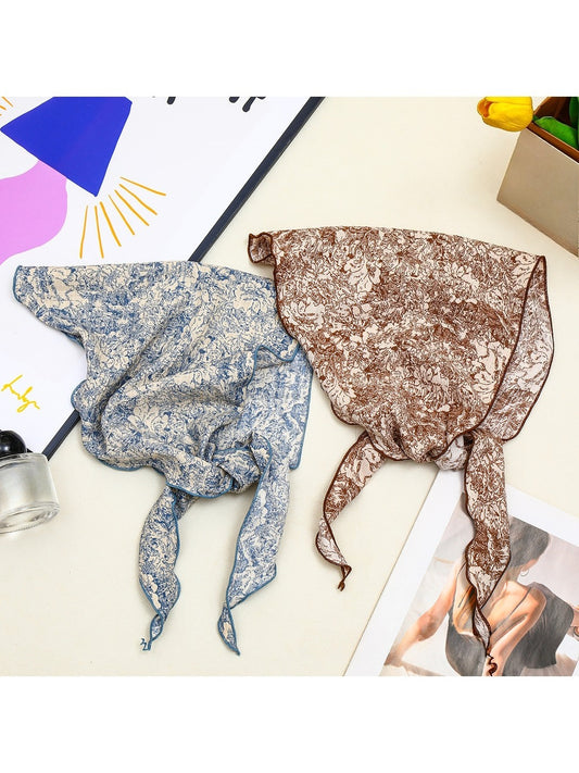 Scarvii - Vintage Print Wavy Edge Triangle Bandana