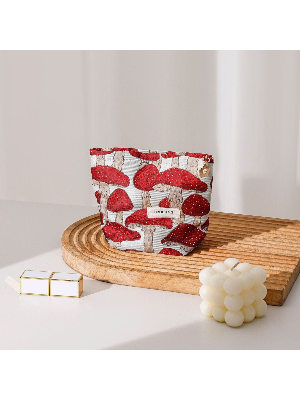 Cosbai - Floral Mushroom Zippered Cosmetic Bag