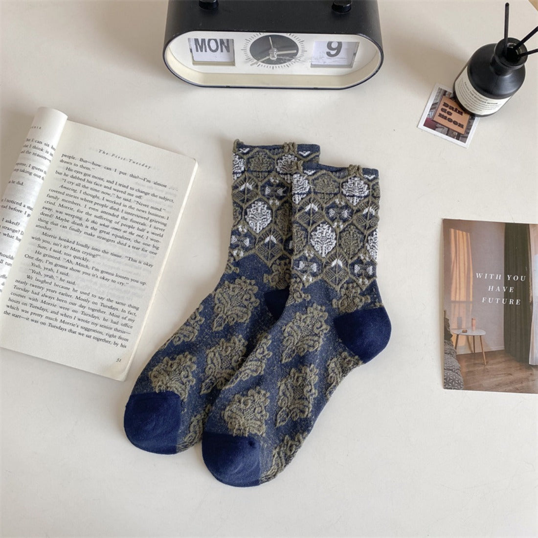 Rufia - Vintage Court Style Embossed Floral Mid-Calf Socks