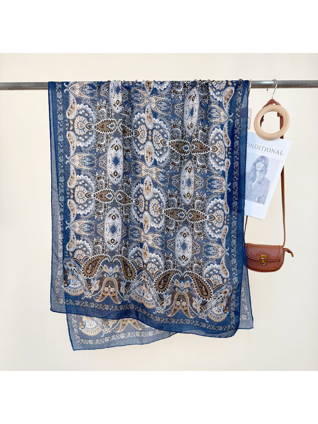 Scarvii - Ornate Paisley Print Lightweight Scarf