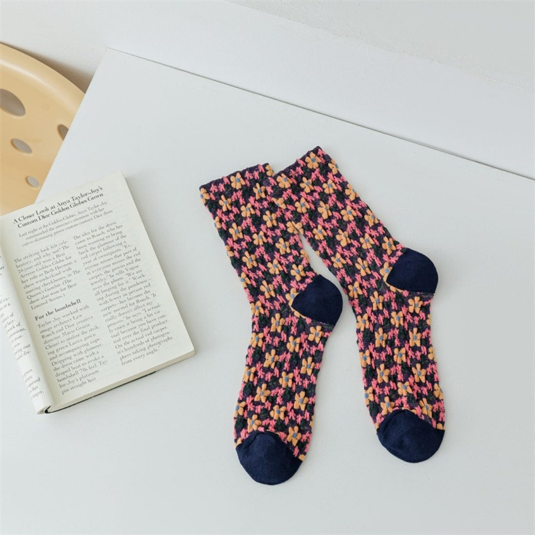 Rufia - Embossed Tiny Floral Pattern Mid-Calf Socks
