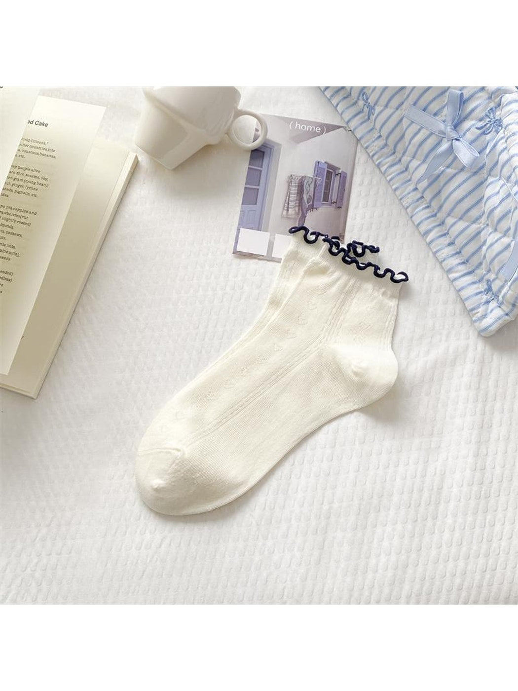 Rufia - Heart Openwork Ruffle Ankle Socks