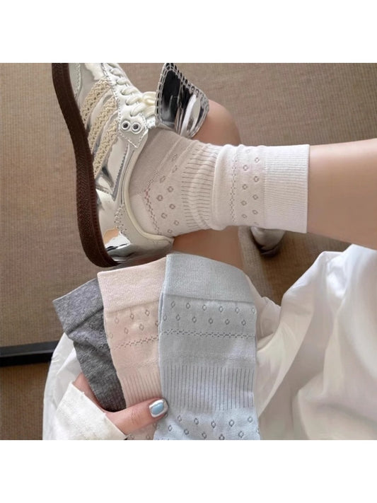 Rufia - Floral and Stripes Embossing Crew Socks