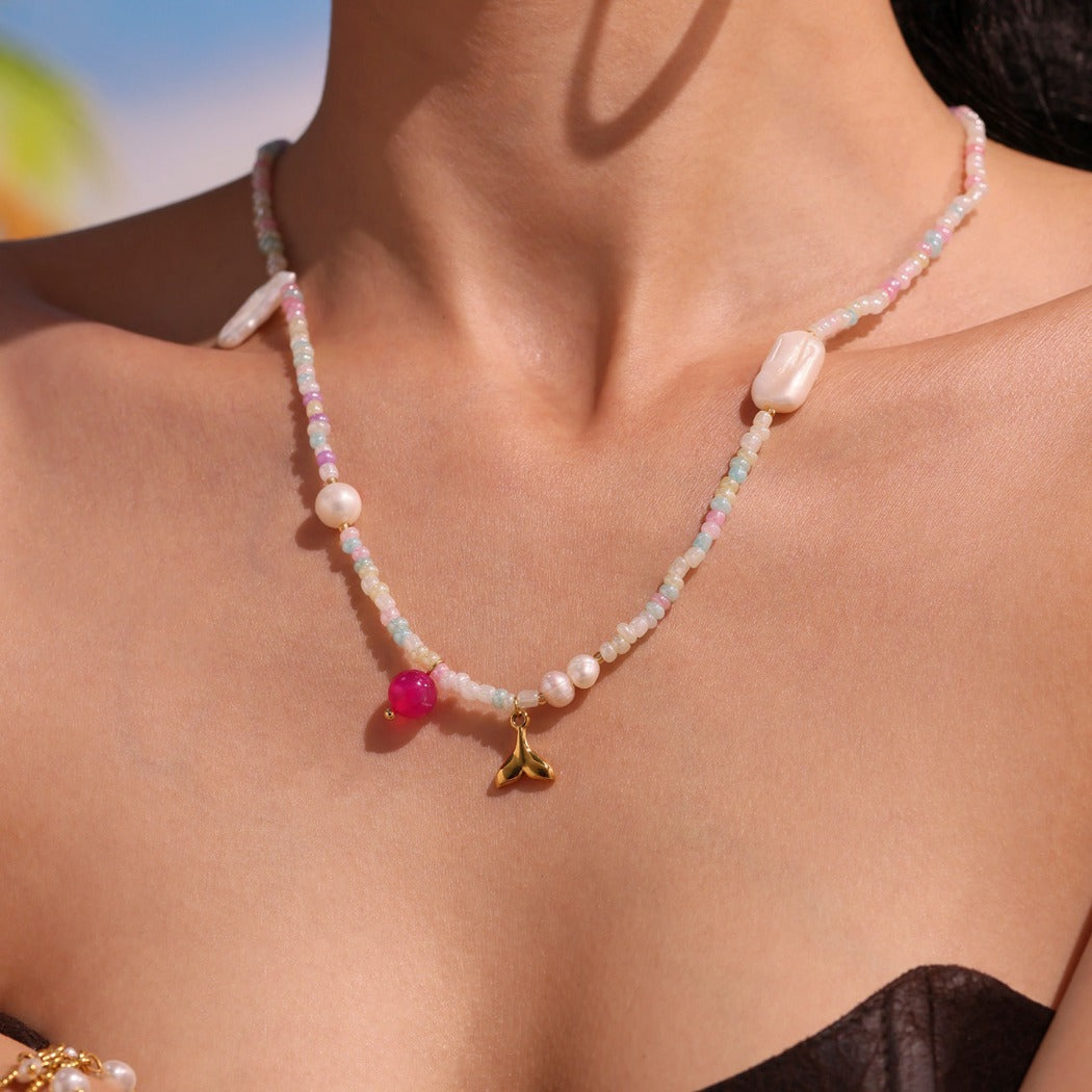 Bauai - Colorful Flat Bead Pendant Necklace - Elegant & Charming
