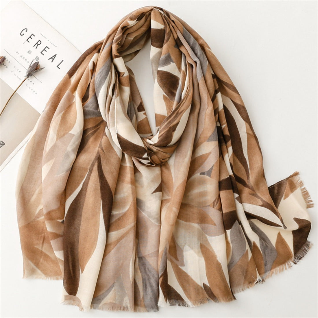 Scarvii - Elegant Floral Pattern Scarf