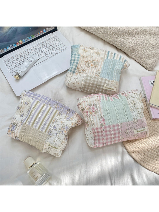 Cosbai – Cosmetic Pouch with Floral Print