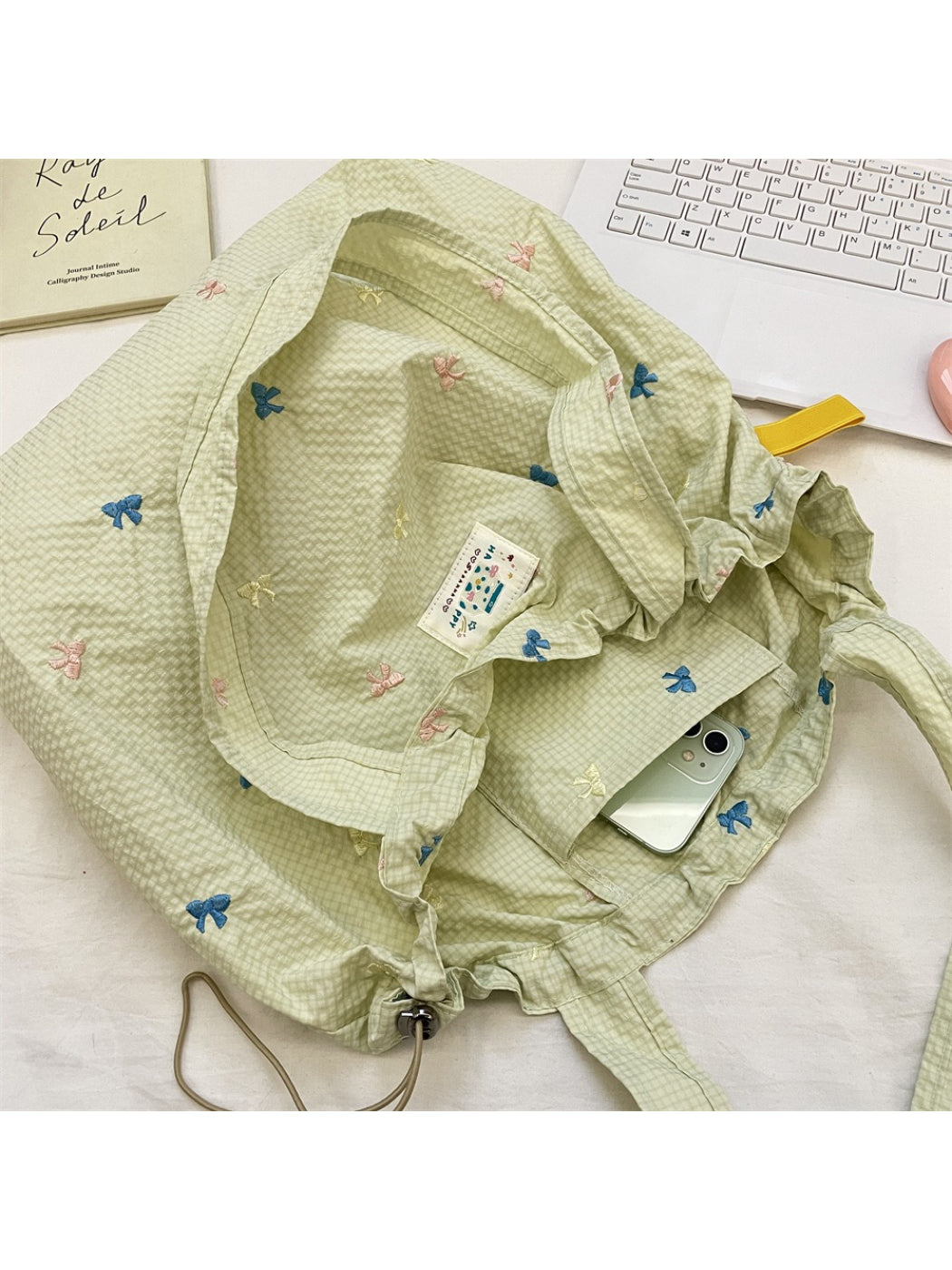 Cosbai - Butterfly Drawstring Shoulder Bag