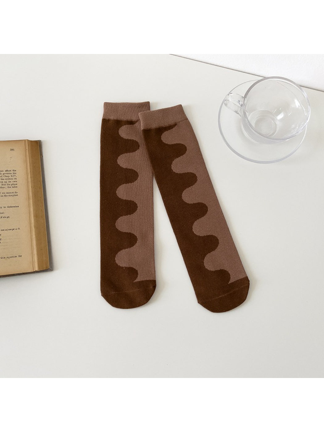 Rufia - Abstract Wave Crew Socks