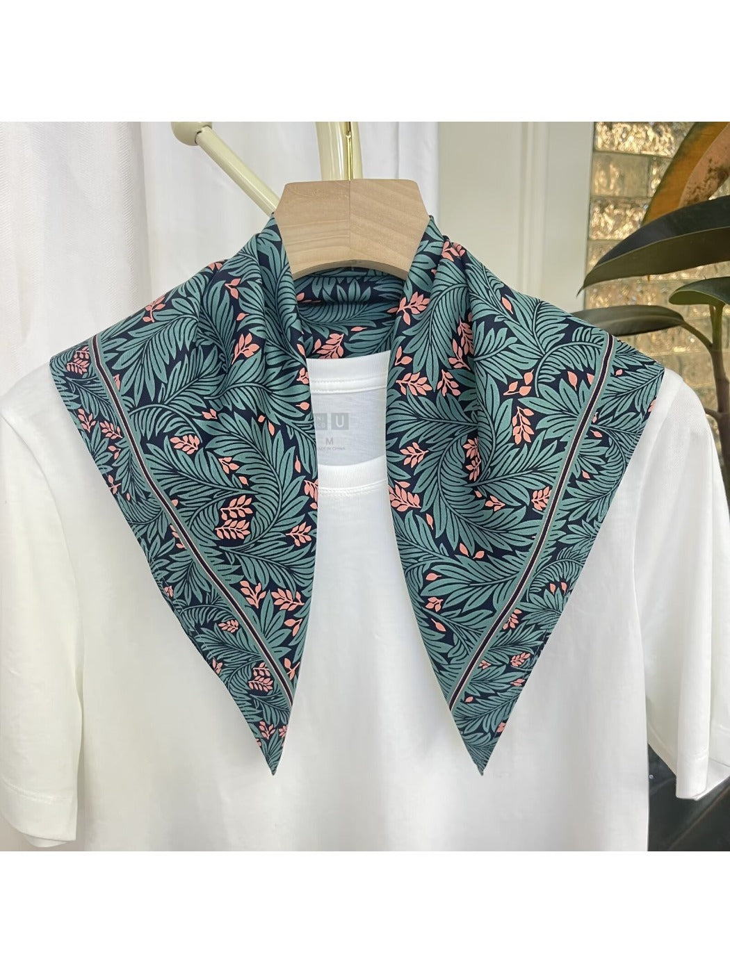 Scarvii - Stripe Floral Print Scarf - Elegant & Versatile