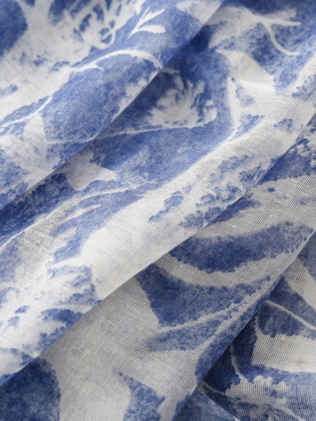 Scarvii - Vintage Floral Print Scarf - Soft & Fresh
