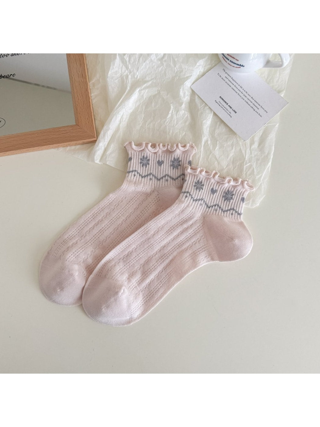 Rufia - Scalloped Edge Mesh Women's Ankle Socks