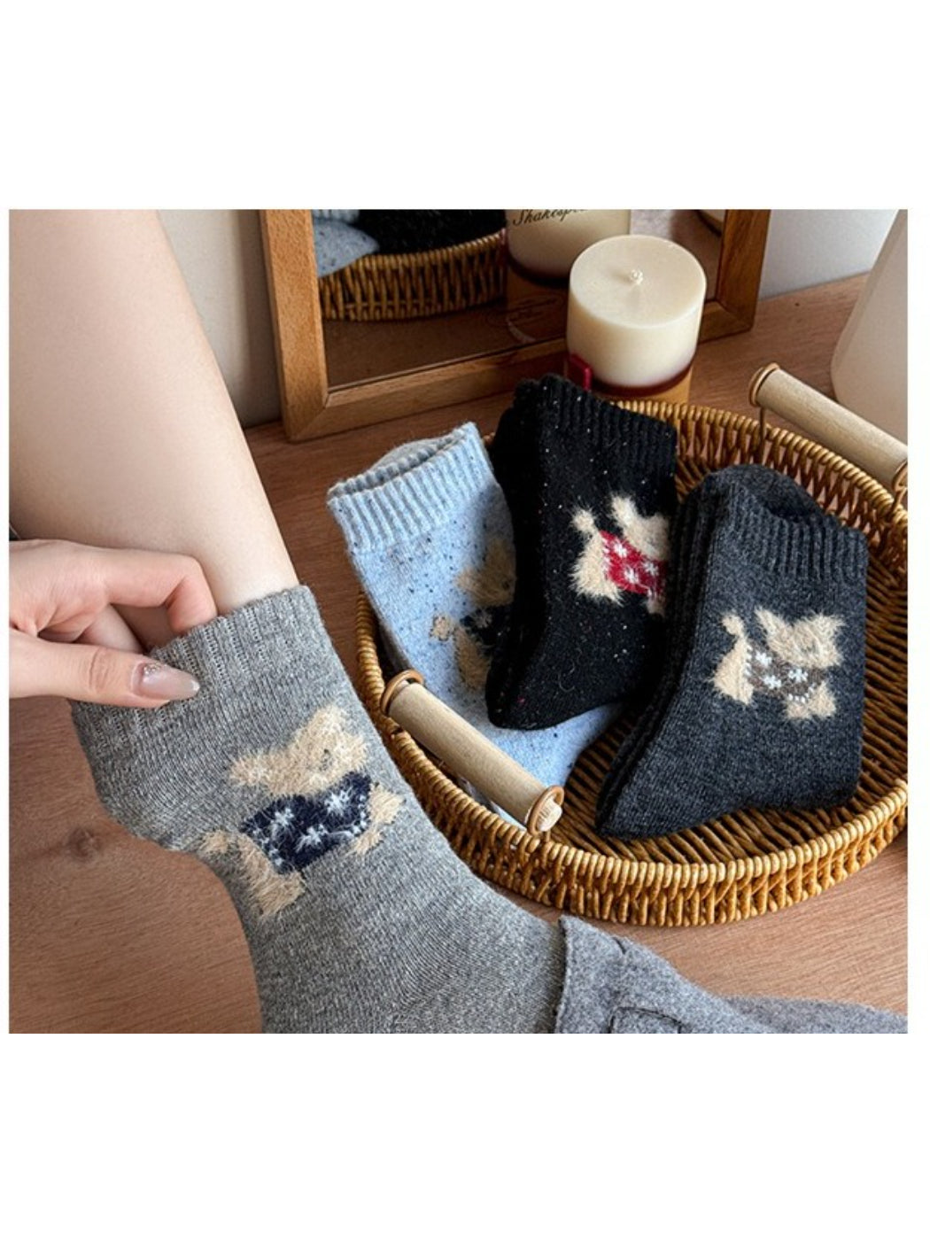 Rufia - Cute Winter Puppy Motif Crew Socks
