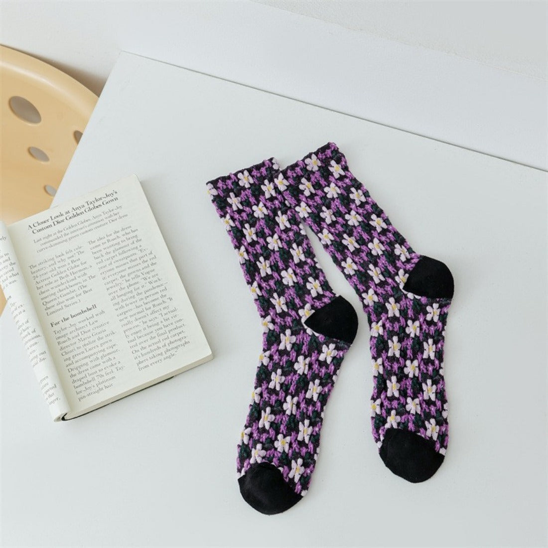 Rufia - Embossed Tiny Floral Pattern Mid-Calf Socks