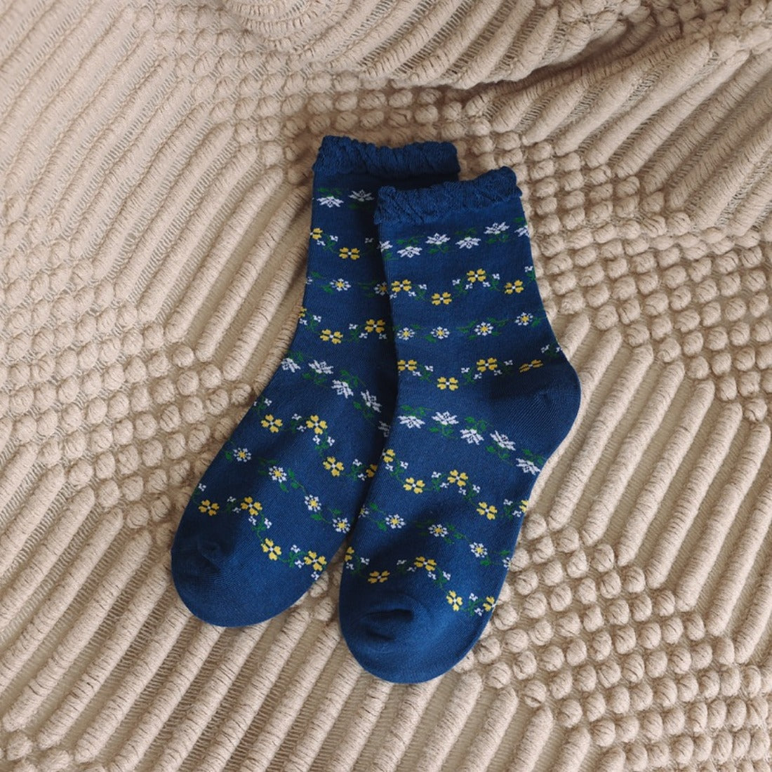 Rufia - Vintage Floral Puff Socks