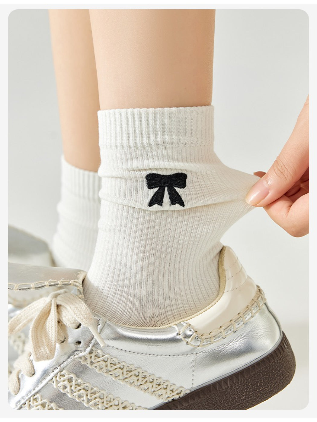 Rufia - Ribbed Crew Bow Accent Socks