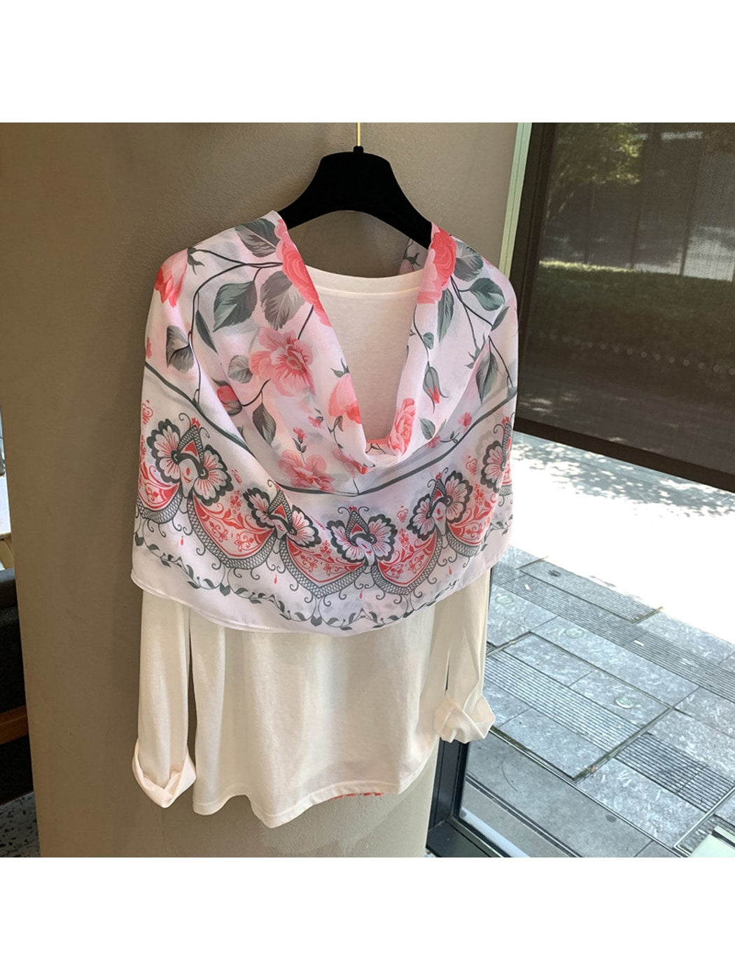 Scarvii - Floral Print Rectangular Shawl Scarf
