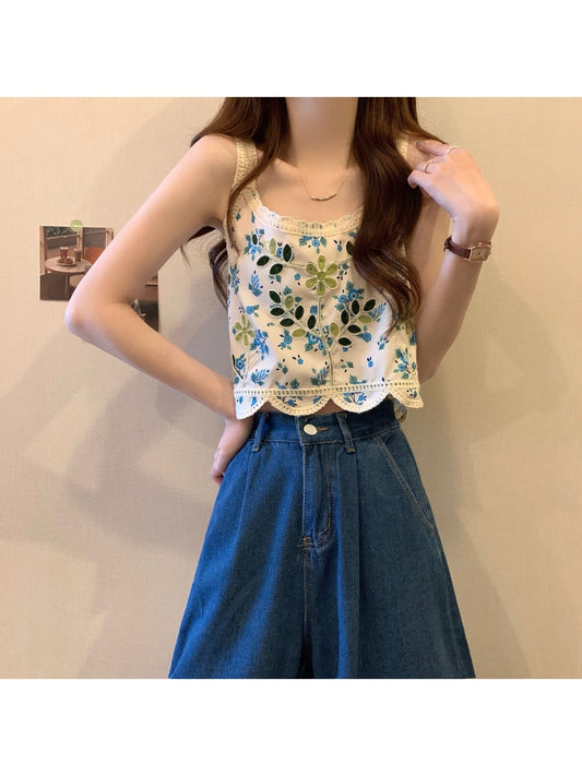Crosa - Floral Pattern Embroidered Camisole Top