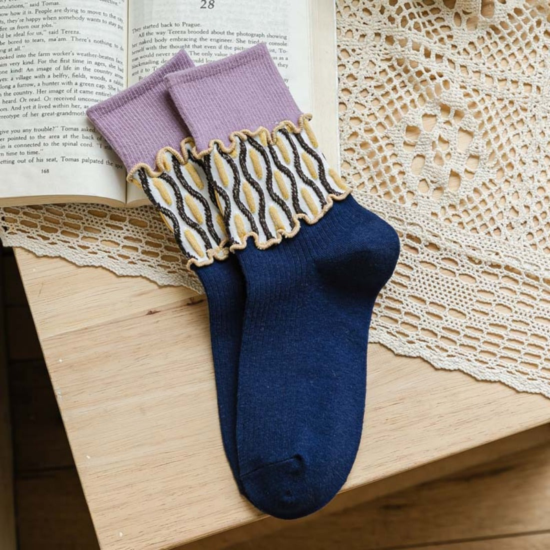 Rufia - Color Block Lace Trim Mid-Calf Socks