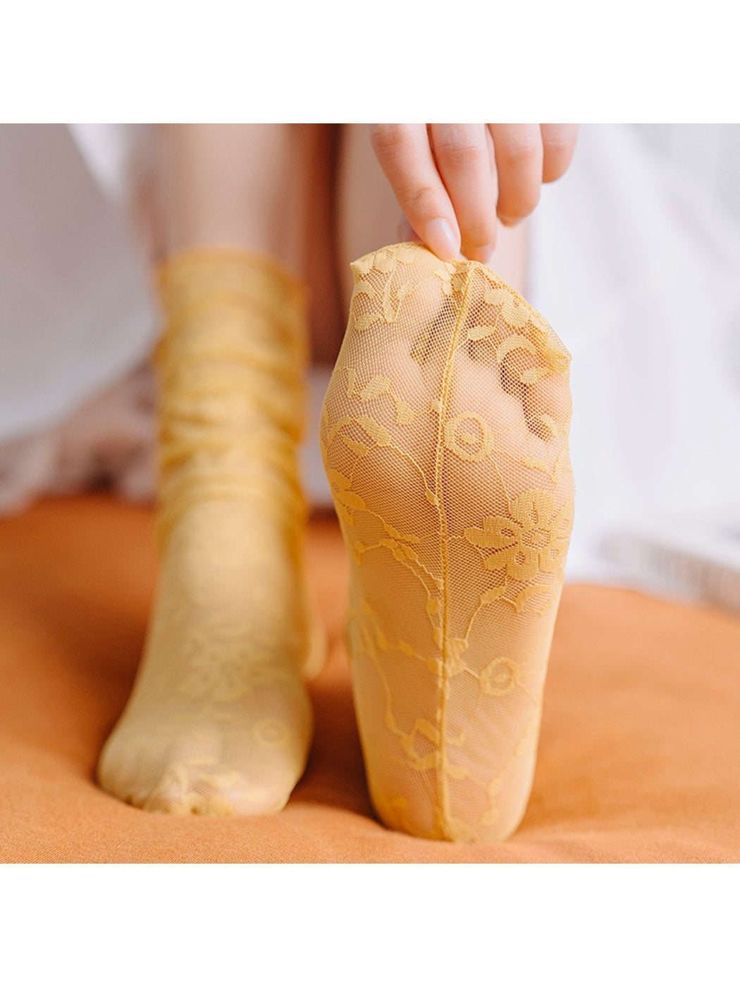 Rufia - Lightweight Lace Sheer Crew Socks product image 11