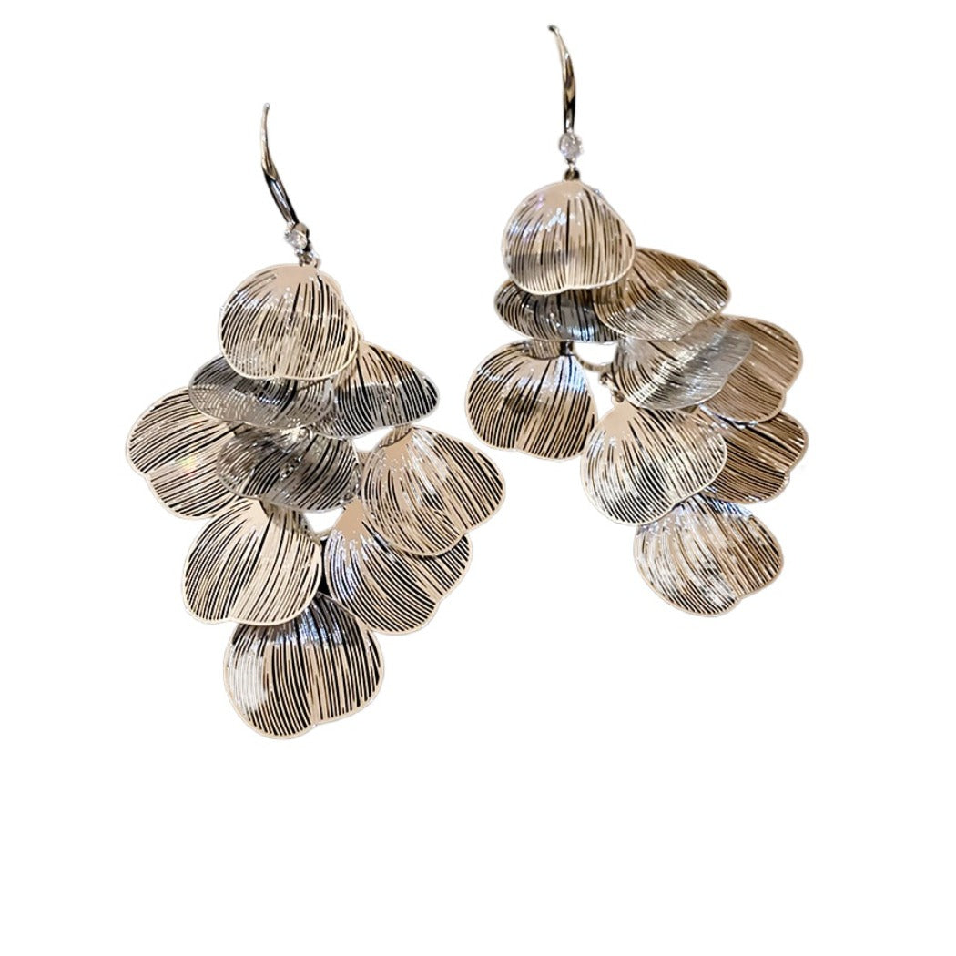 Earwish - Hollow Floral Fringe Earrings - Delicate & Shiny
