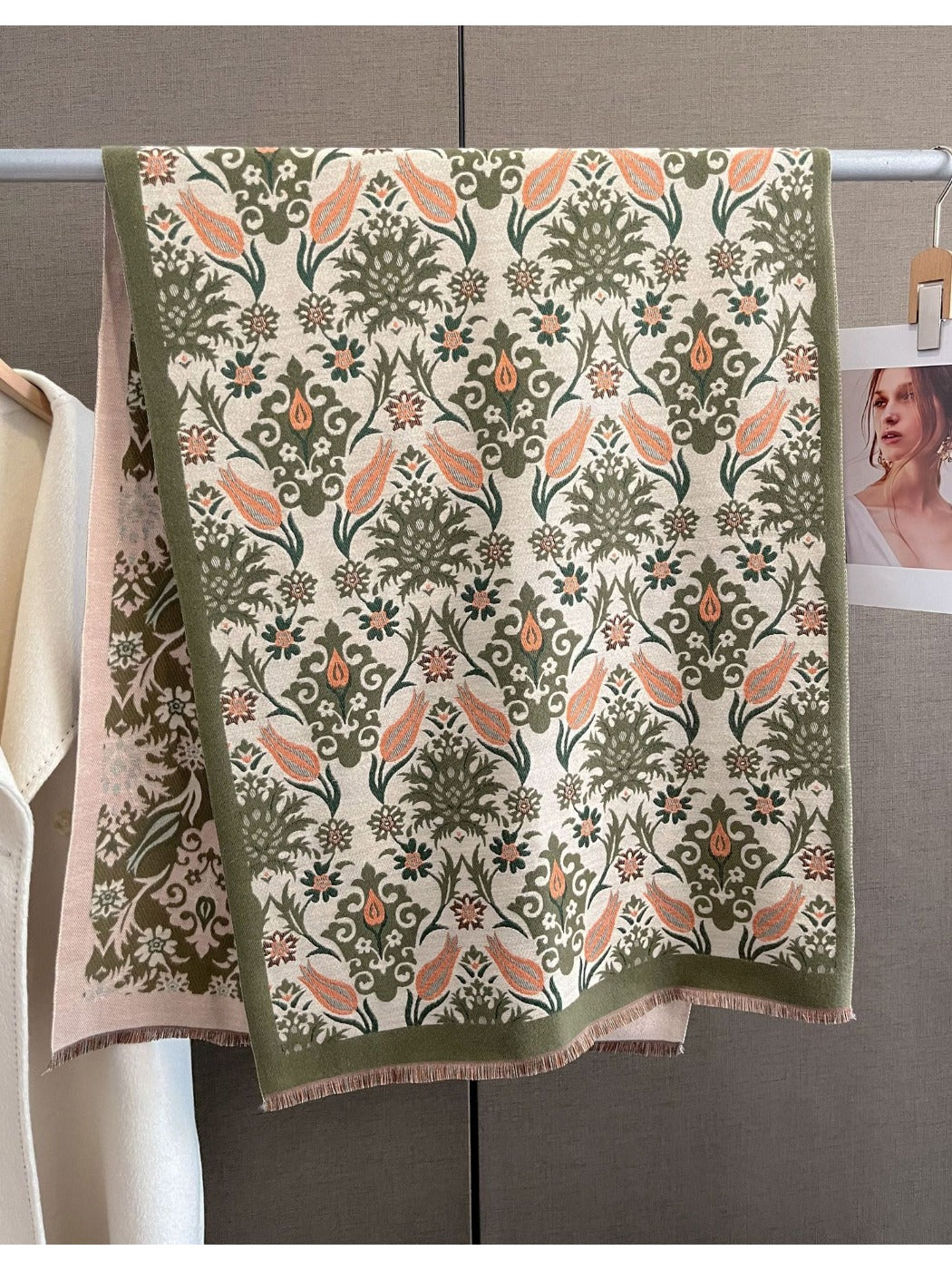 Scarvii - Winter Paisley Scarf for Women