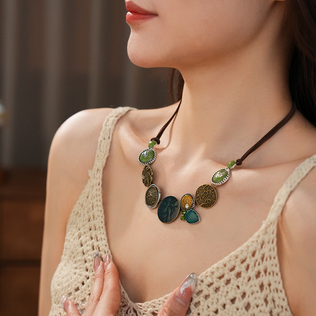 Bauai - Boho Round Bead Necklace with Leaf Charm - Vintage