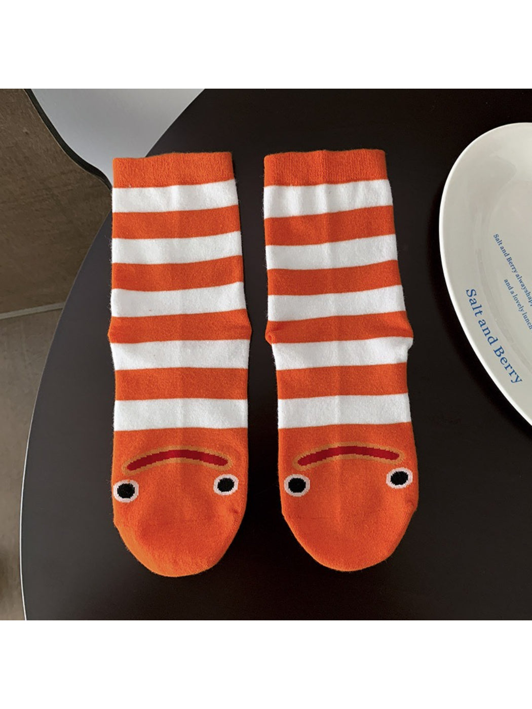Rufia - Playful Clownfish Pattern Crew Socks product image 5