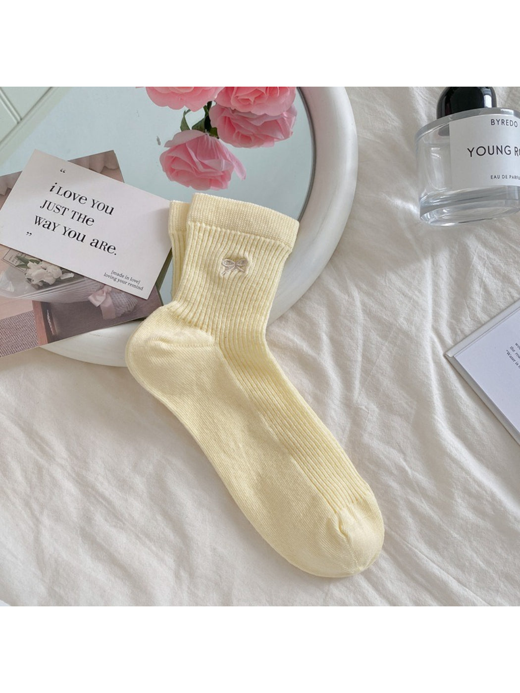 Rufia - Solid Color Bow Detail Crew Socks