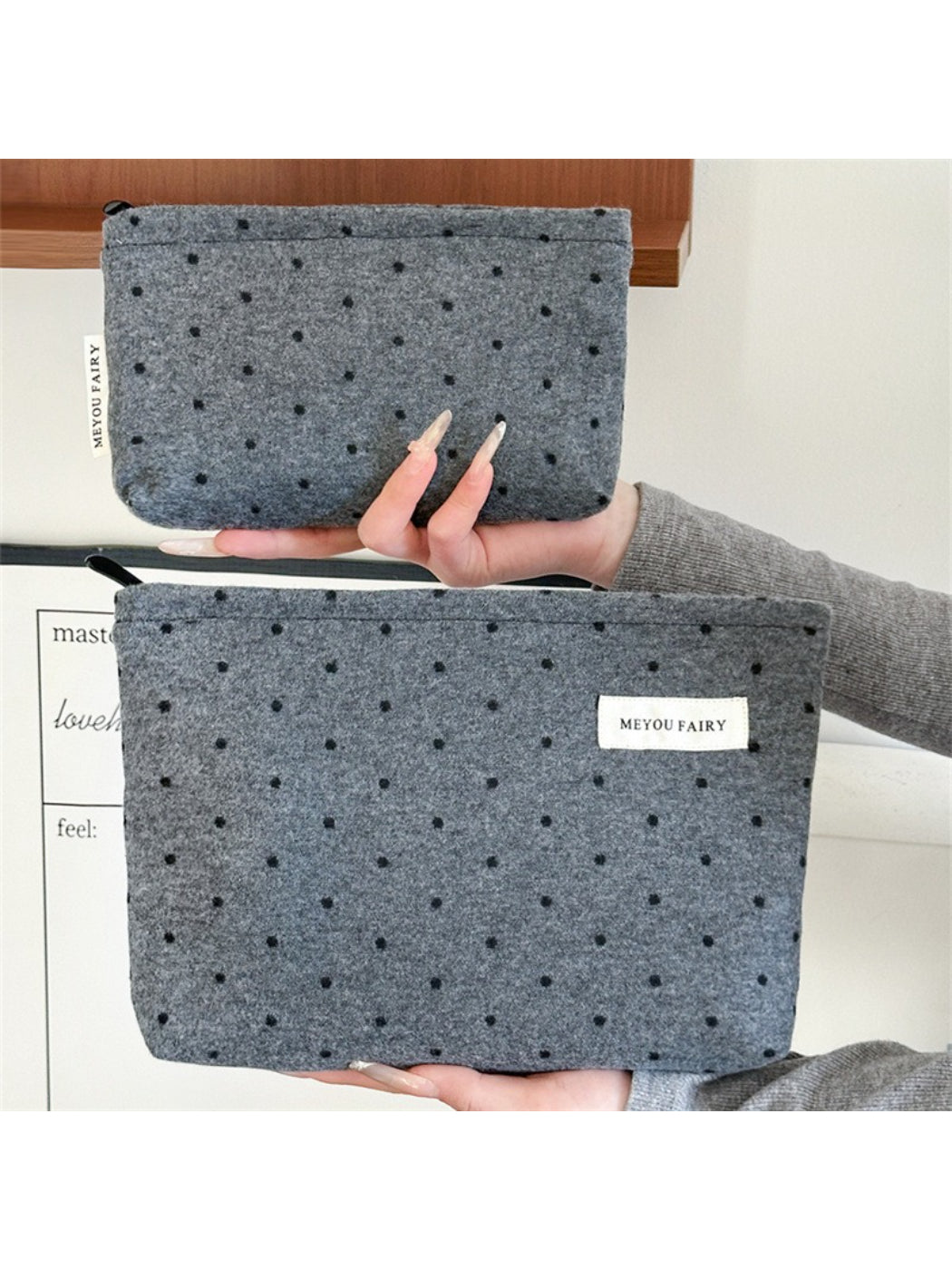Cosbai - Polka Dot Felt Cosmetic Pouch