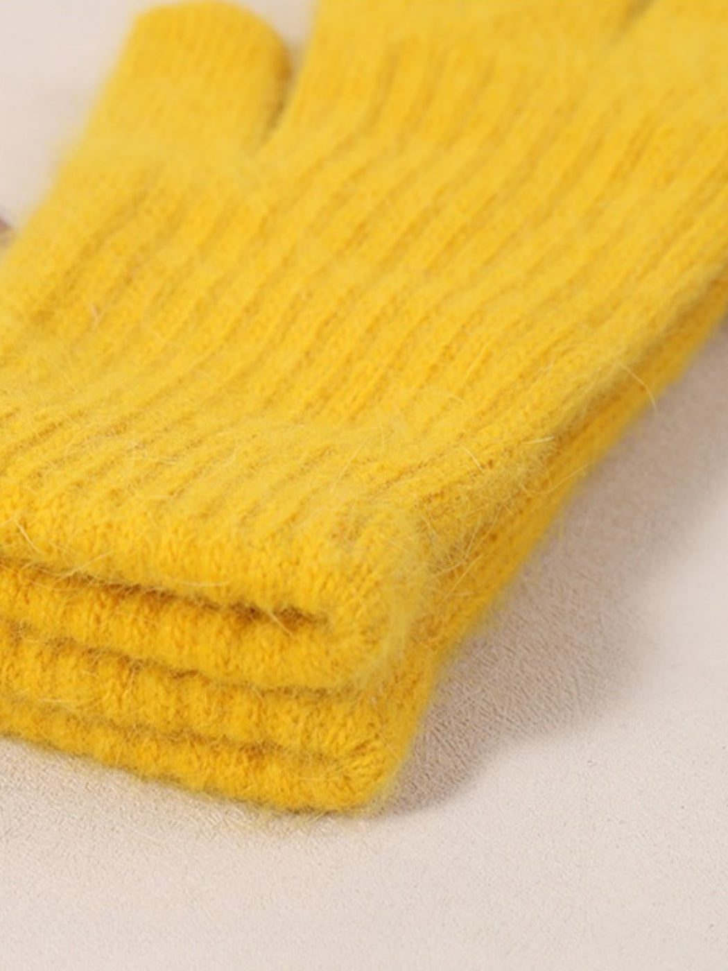 Gloving - Solid Color Touchscreen Winter Gloves