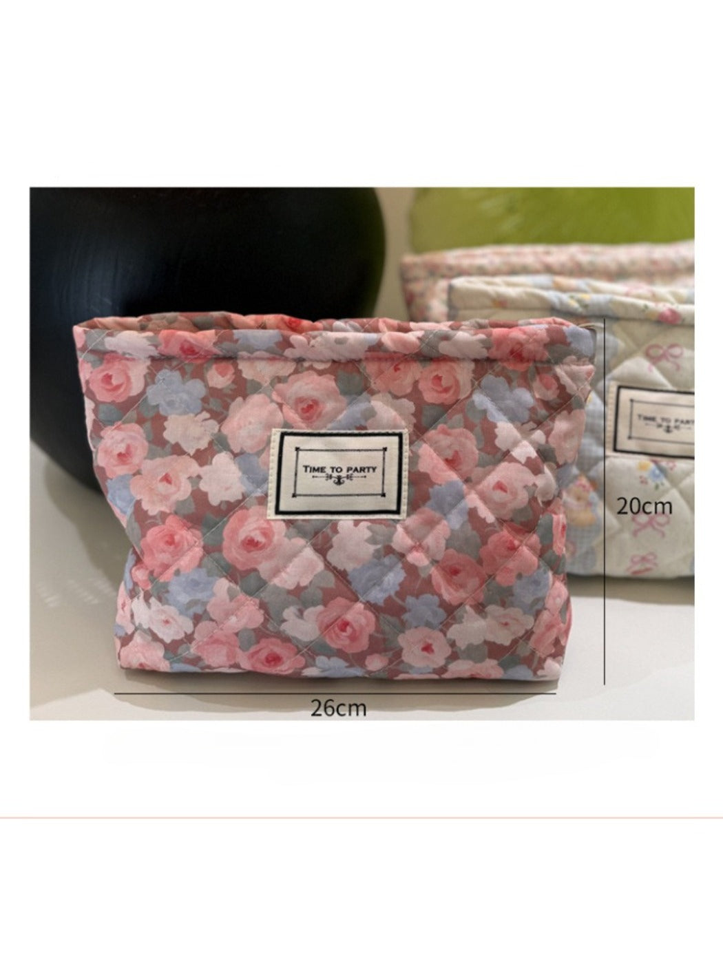 Cosbai - Quilted Floral Print Cosmetic Pouch