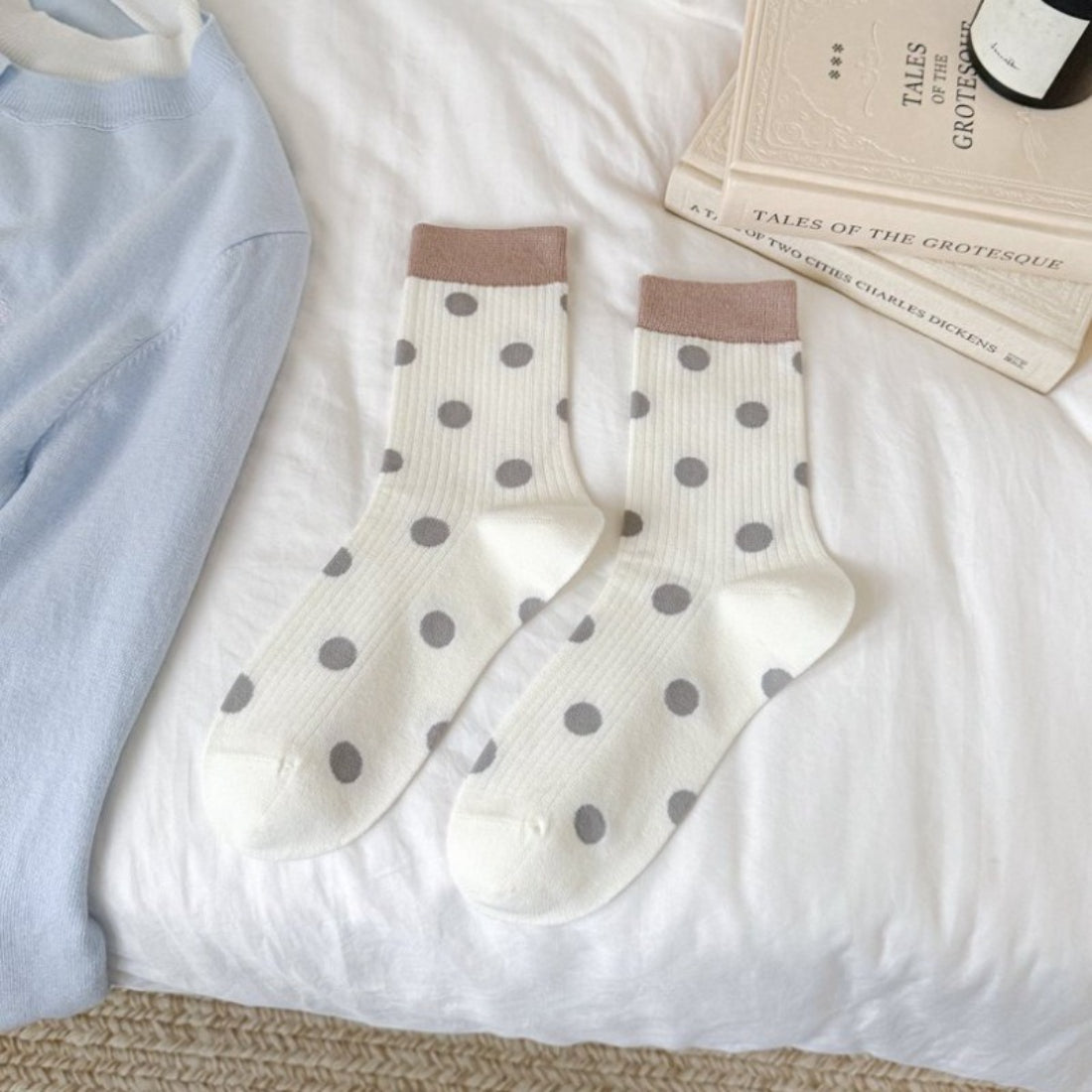 Rufia Dot Color Block Contrast mid-calf socks displayed with focus on heel and cuff areas