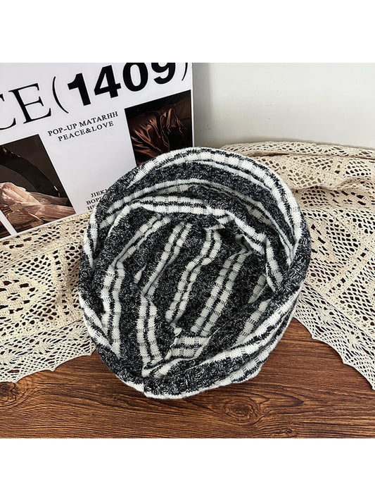 Haila - Women's Flat Crown Striped Knit Beanie