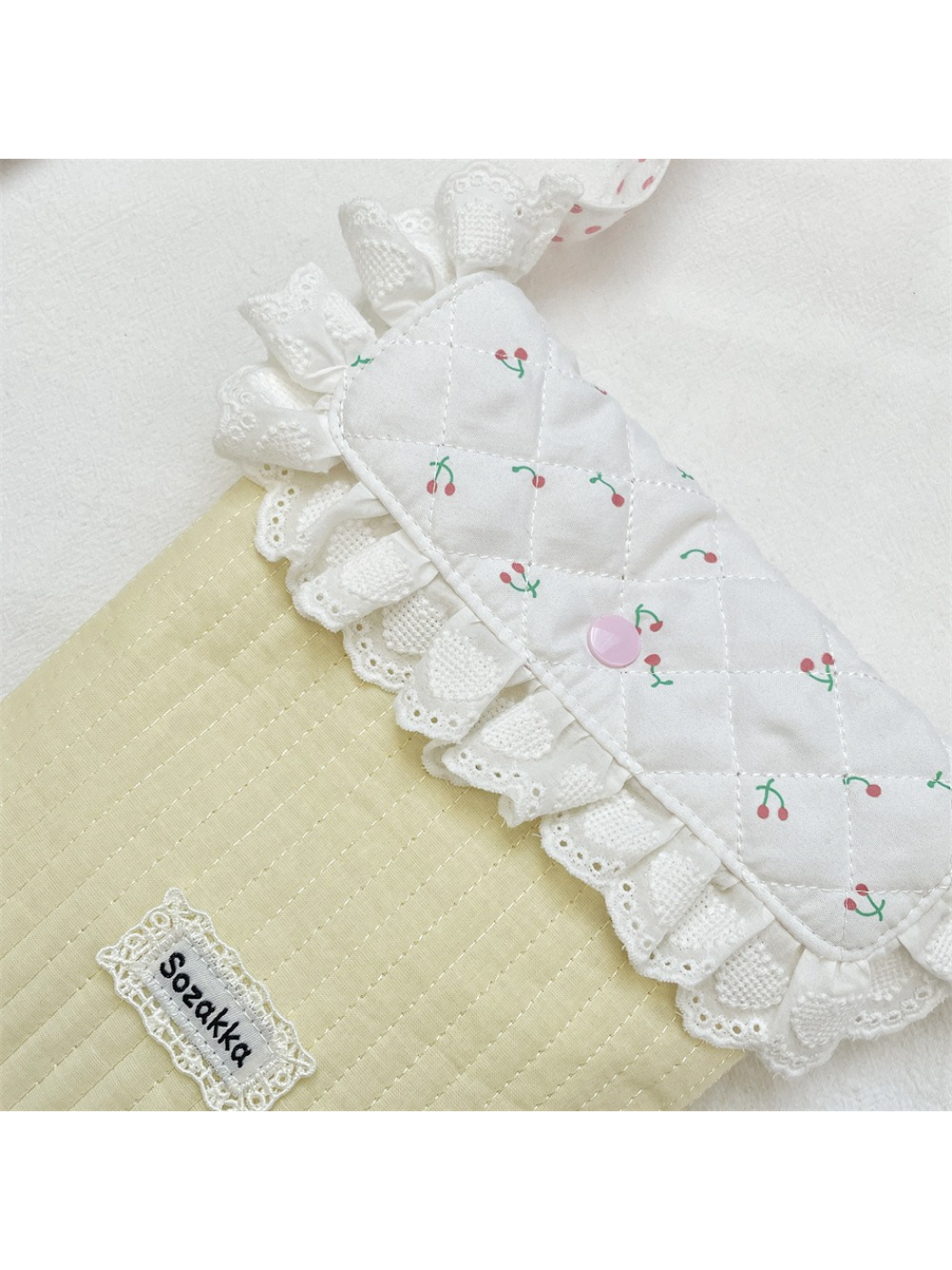 Cosbai - Lace Ruffle Crossbody Pouch