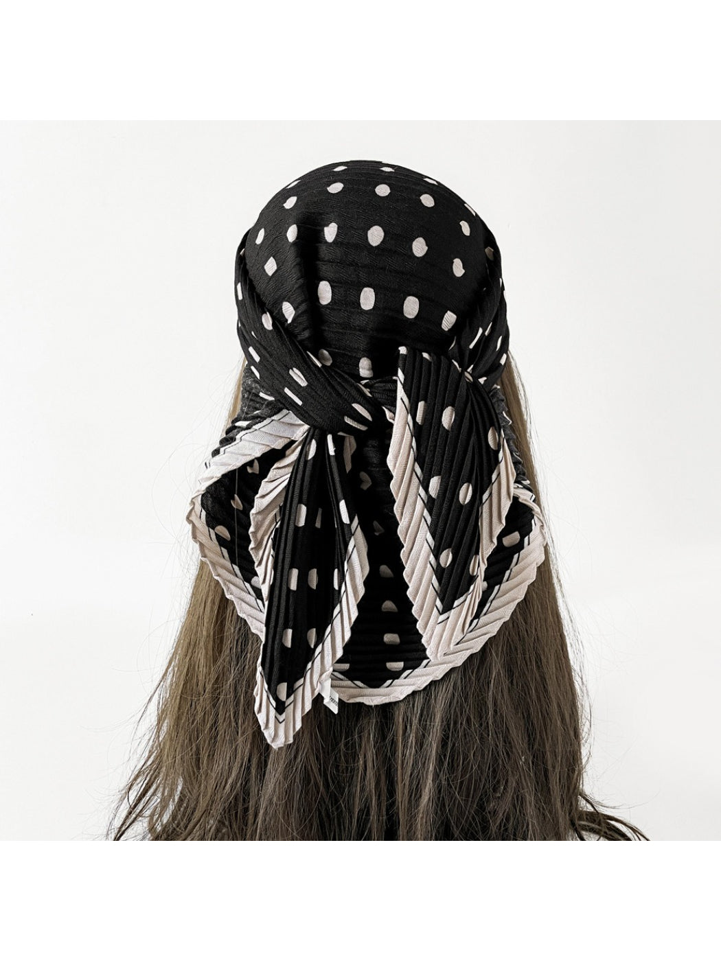 Scarvii - Polka Dot Pleated Scarf