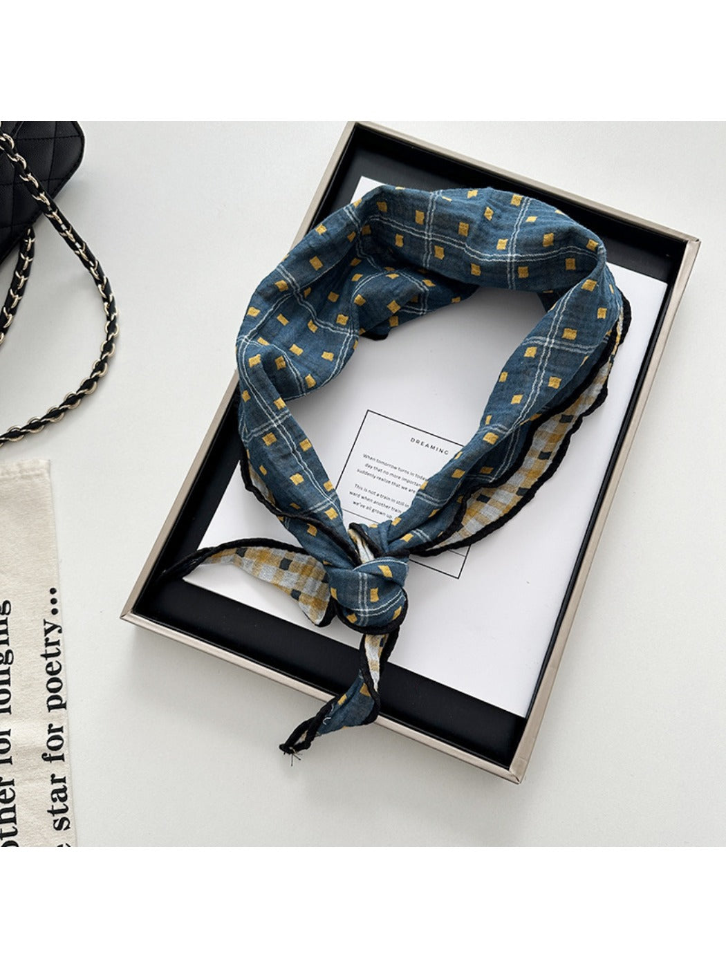 Scarvii - Plaid Diamond Pattern Scarf Headband