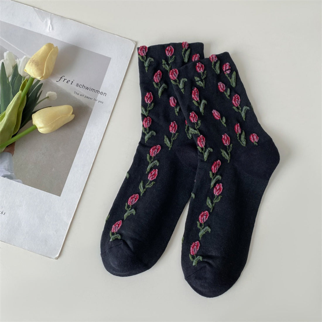 Rufia - Embossed Tulip Pattern Mid-Calf Socks