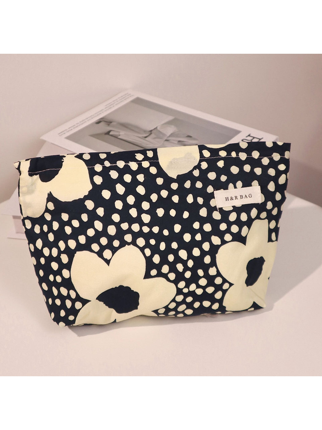 Cosbai - Floral Print Cosmetic Bag