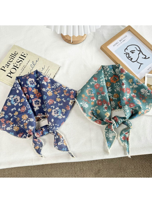 Scarvii - Lace Trim Floral Diamond Shaped Scarf