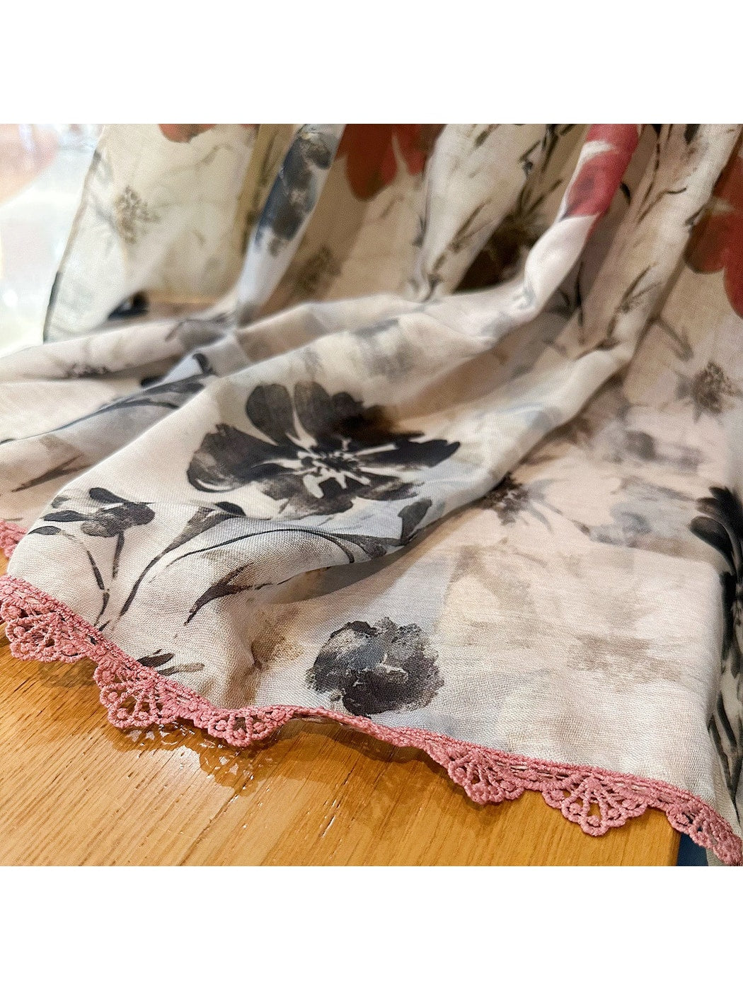 Scarvii - Vintage Floral Print Lace Trim Summer Wrap Scarf