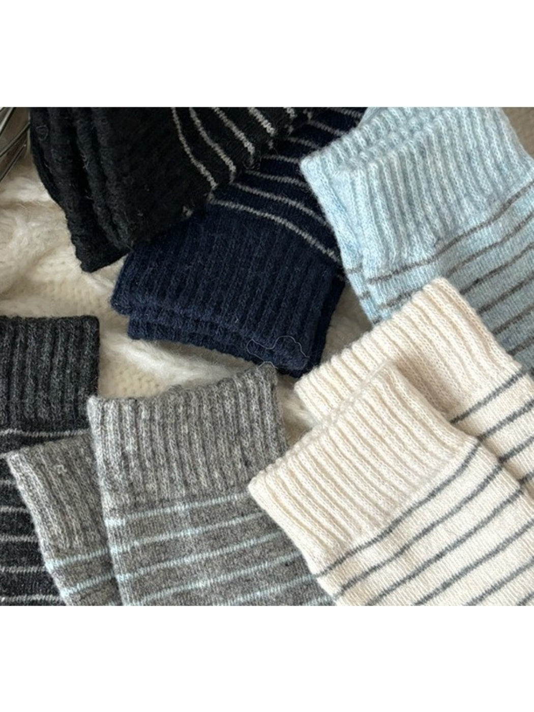 Rufia - Cozy Thin Stripe Crew Socks