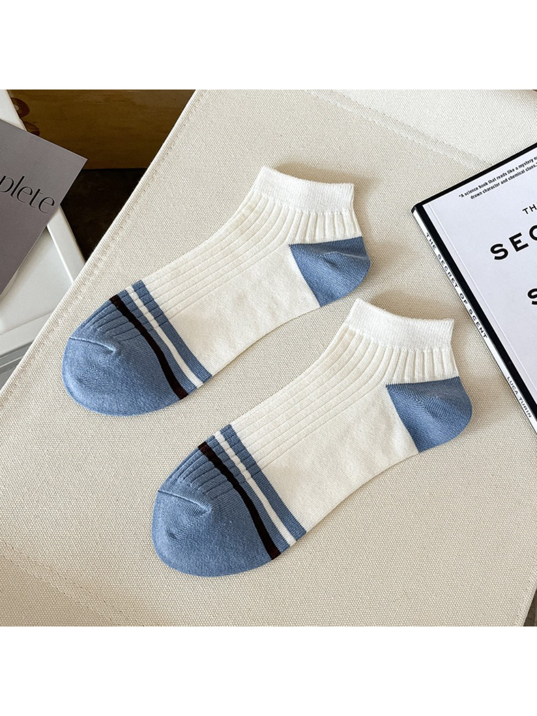 Rufia - Ribbed Stripe Accent Ankle Socks product image 8